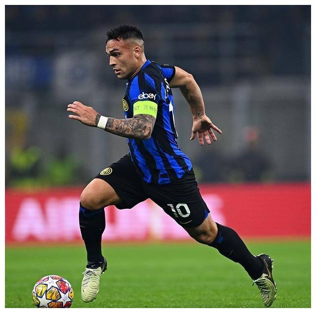 意甲球队争夺冠军激烈,胜利只差一步 意甲球队争夺冠军激烈,胜利只差一步