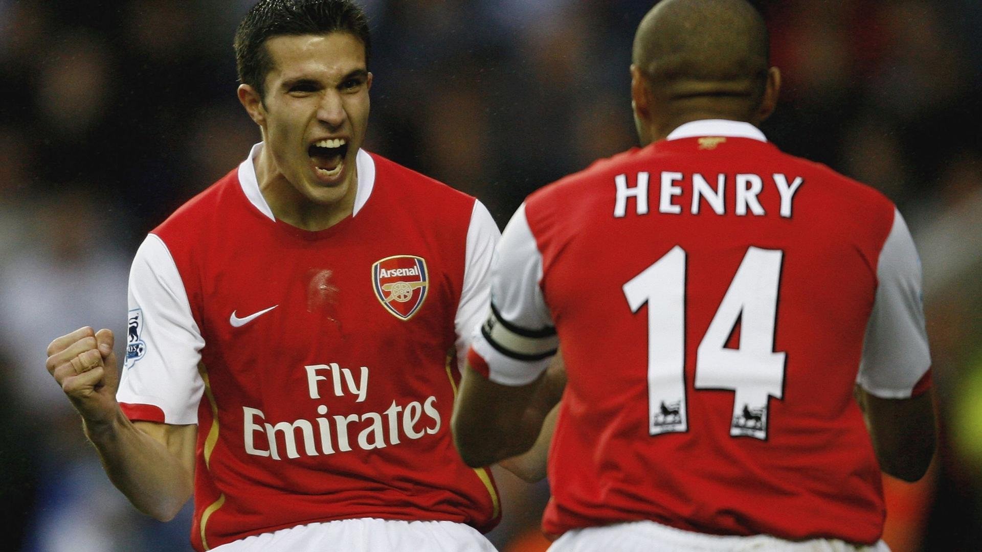 开云体育登录-英超争冠之夜，卡马文加的高光表演如何改写冠军剧本